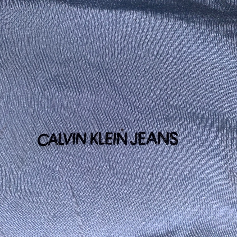 shirt - Picture 3 of 3